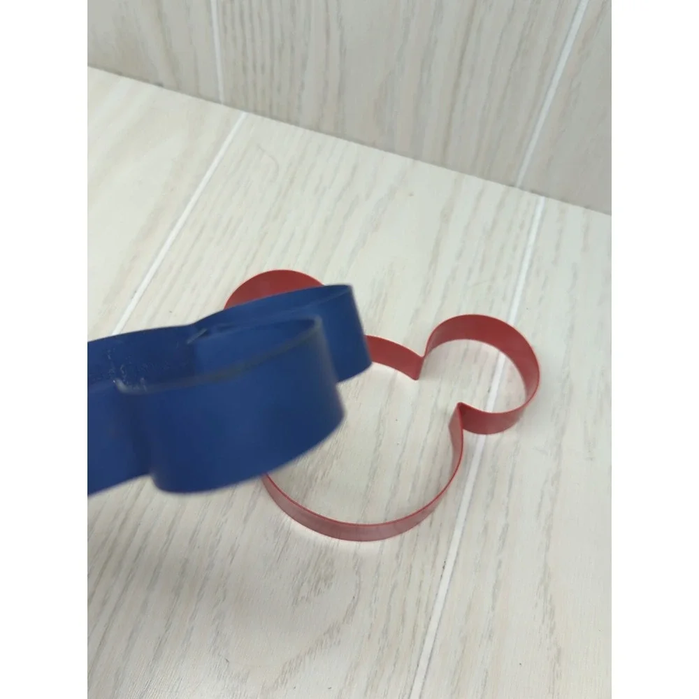 Disney red one